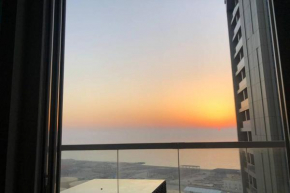 Studio with Beautiful Sea View in Dubai Marina